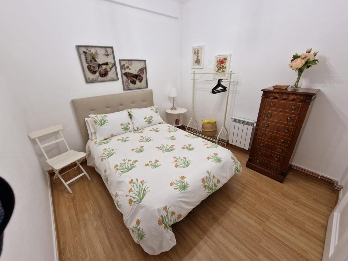 Amplio Y Centrico Piso Con Patio. Apartamento Corunha Exterior foto